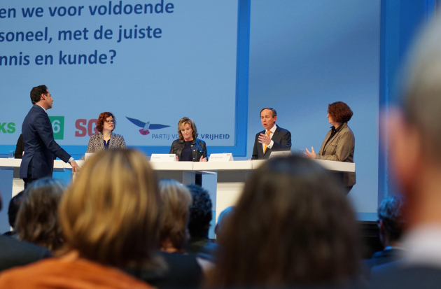 Kandidaat-kamerleden in debat in 2017