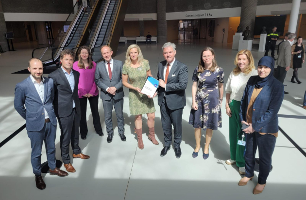 Kamerleden en ActiZ-voorzitter Anneke Westerlaken